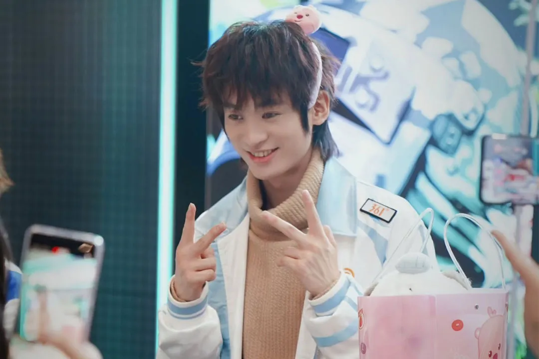 The Tactical Mastermind: Feng “Suk” Shujie and the 2026 PEL Era